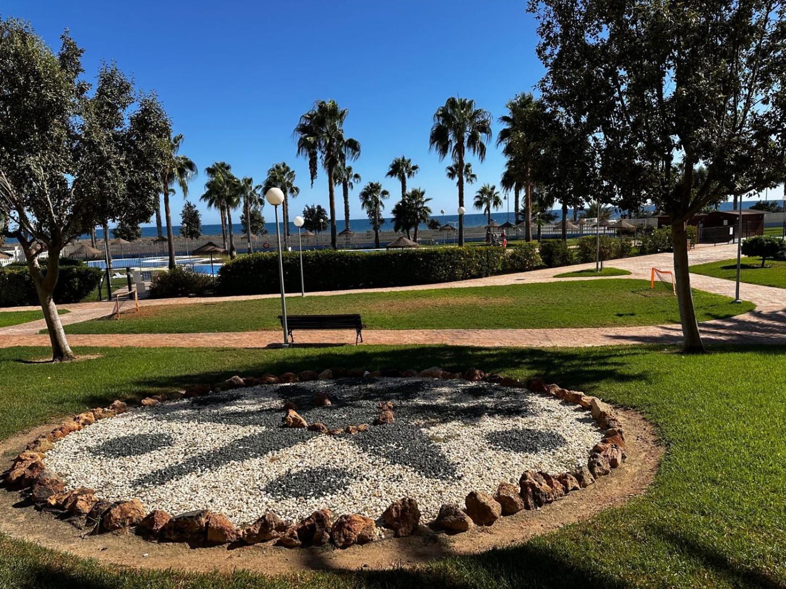 Luxurious Spacious Three Bedroom Apartment On Beachfront Almerimar Bagian luar foto